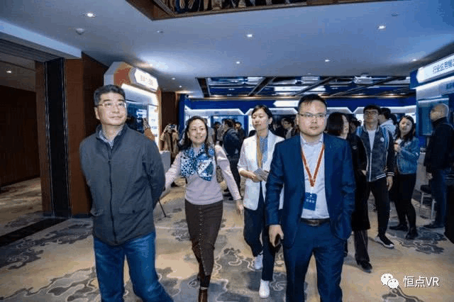 演示_640x426.gif
