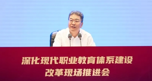教育部副部長—吳巖