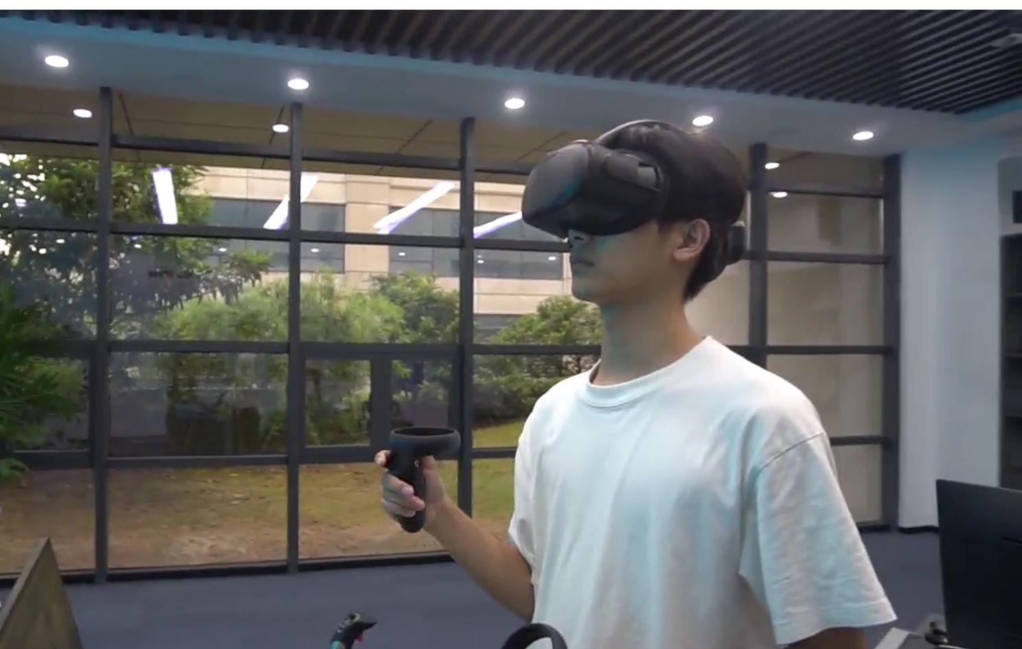 課程實驗使用VR、MR、AR等技術(shù)結(jié)合